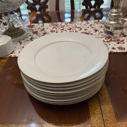 White Dinnerware plates with gold trim - 9 Pieces