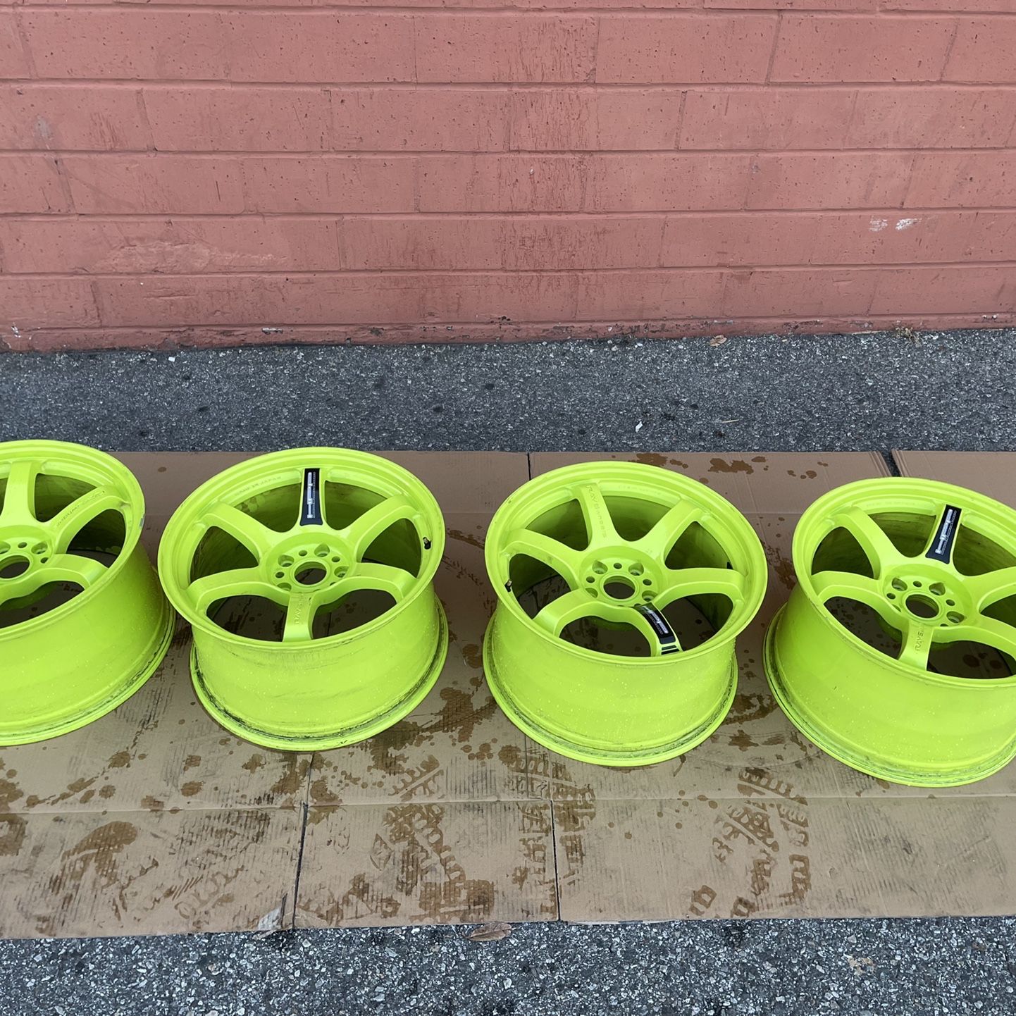 Fluorescent Green Rims