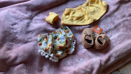 Sunflower Shorts With Yellow Top With Shoes