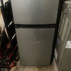 Little refrigerator