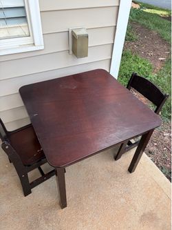Kiddie Table and Chairs