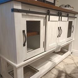 Valebeck White/Brown Dining Server
Ashley Furniture$10 Down Payment And Financing Available