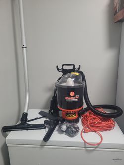 Hoover shoulder vac