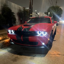 Dodge Challenger 