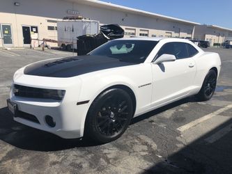 Automobile detailing//asemos limpieza de interior de carros y lavado y pulido a domicilio para las personas interesadas puede contarme para más infor