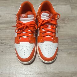 Syracuse dunks