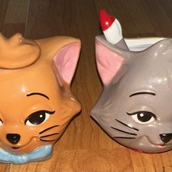 Disneyland Resort Park Aristocrats Milk & Sugar Glass Set China 