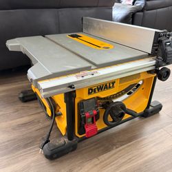 Dewalt table saw with free items