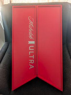 Michelon Ultra Iconic Ribbon Dartboard and Cabinet