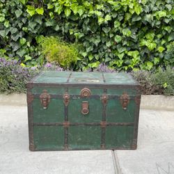 🔹Mid-Century Trunk 🔹 Anchor Brand Guaranteed Luggage 💎 San Francisco 💎 Works Great 
