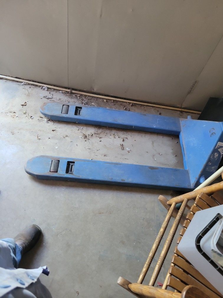 Pallet Dolly