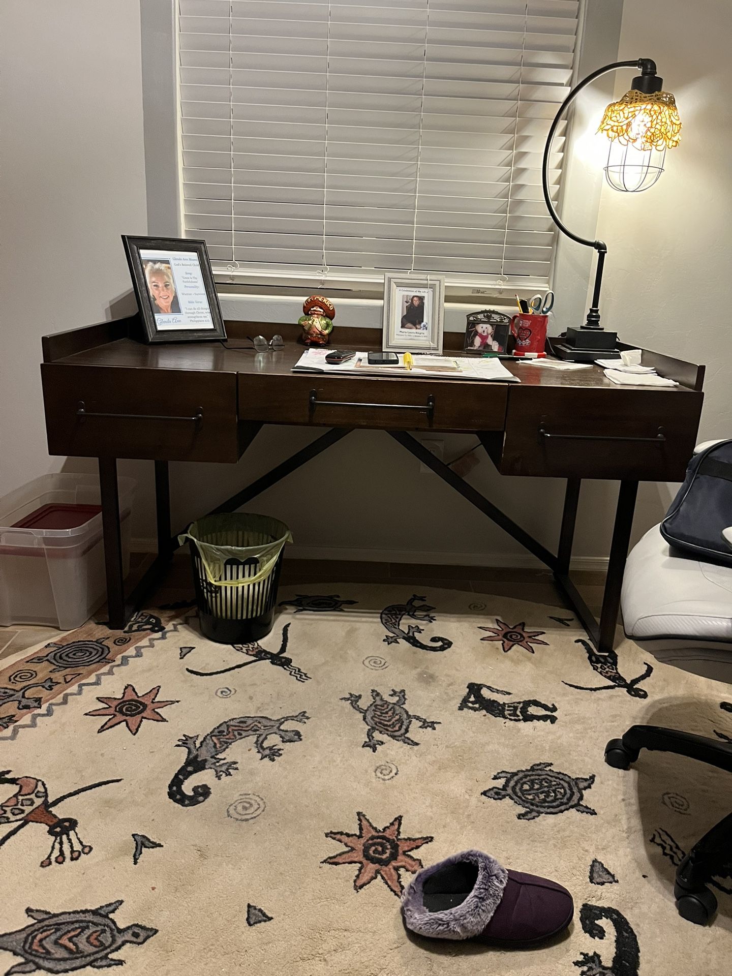 Desk 3 Drawers. Asking $200.