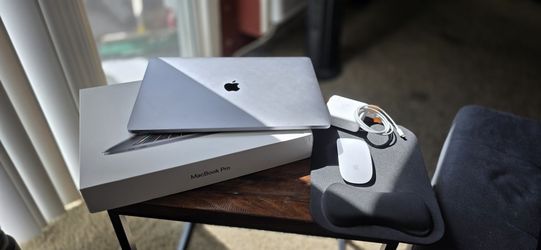 2016 MacBook Pro Touchbar