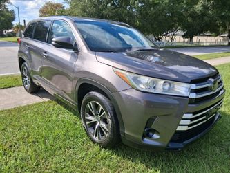 2017 Toyota highlander 089,182 miles