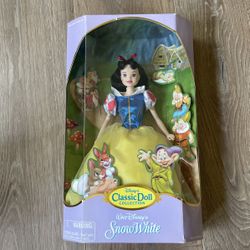 Vintage Snow White Doll