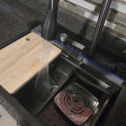 smart sink 33.4x18x9 inch comes  with  attachments 