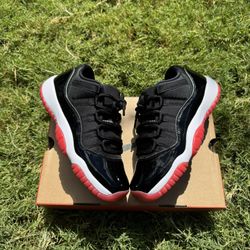 Jordan 11 Low Breds 