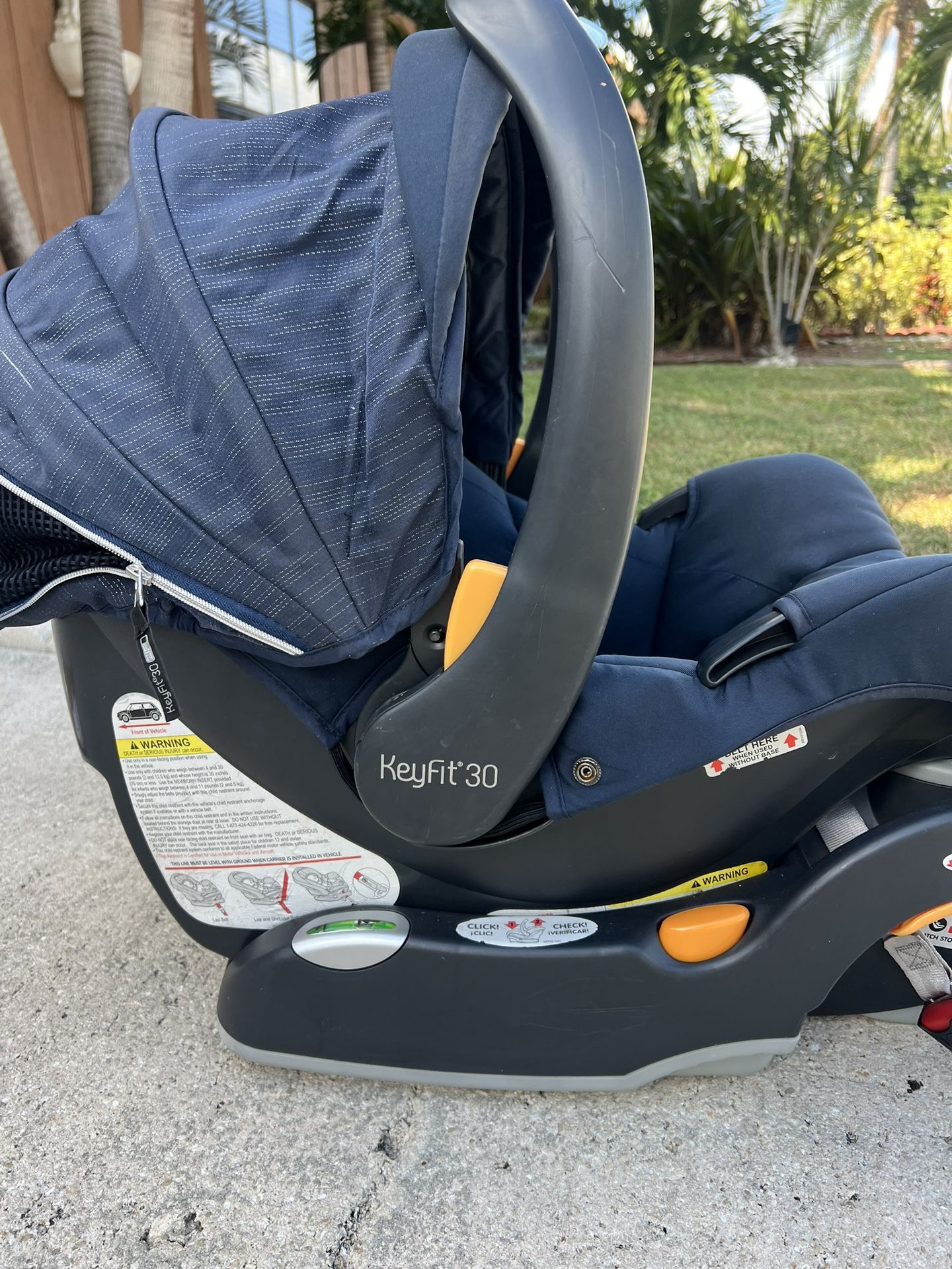 CHICCO KEYFIT 30 Infant Car Seat $125
