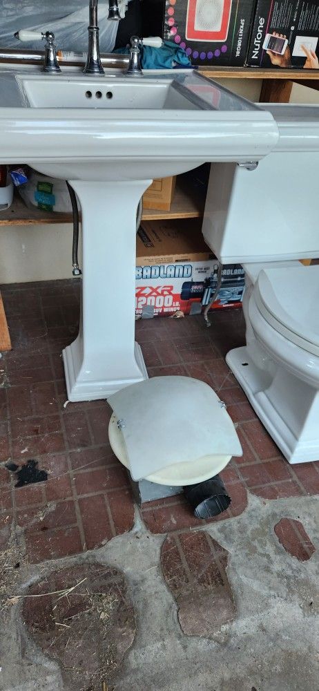 Kohler Memoirs Collection Bathroom Fixtures Toilet And Pedestal Sink 3 Piece Sink With Faucet