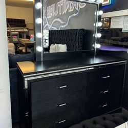 New Dresser With Hollywood Mirror W/ Light Builbs $599 Add Night Stand $149