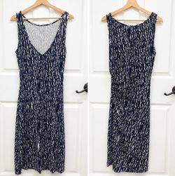 Diane von Furstenberg Silk Dress – Navy Print Size 8 (Excellent Condition)