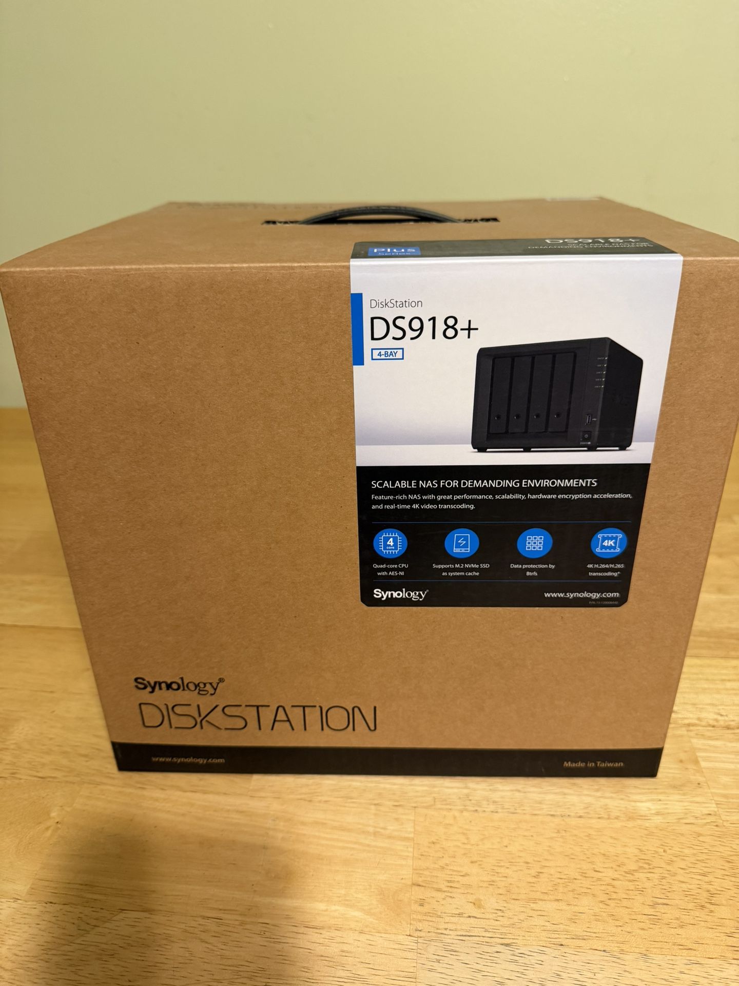 Synology DiskStation DS918+ NAS Server