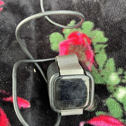  Fitbit Versa 2 Activity Tracker
