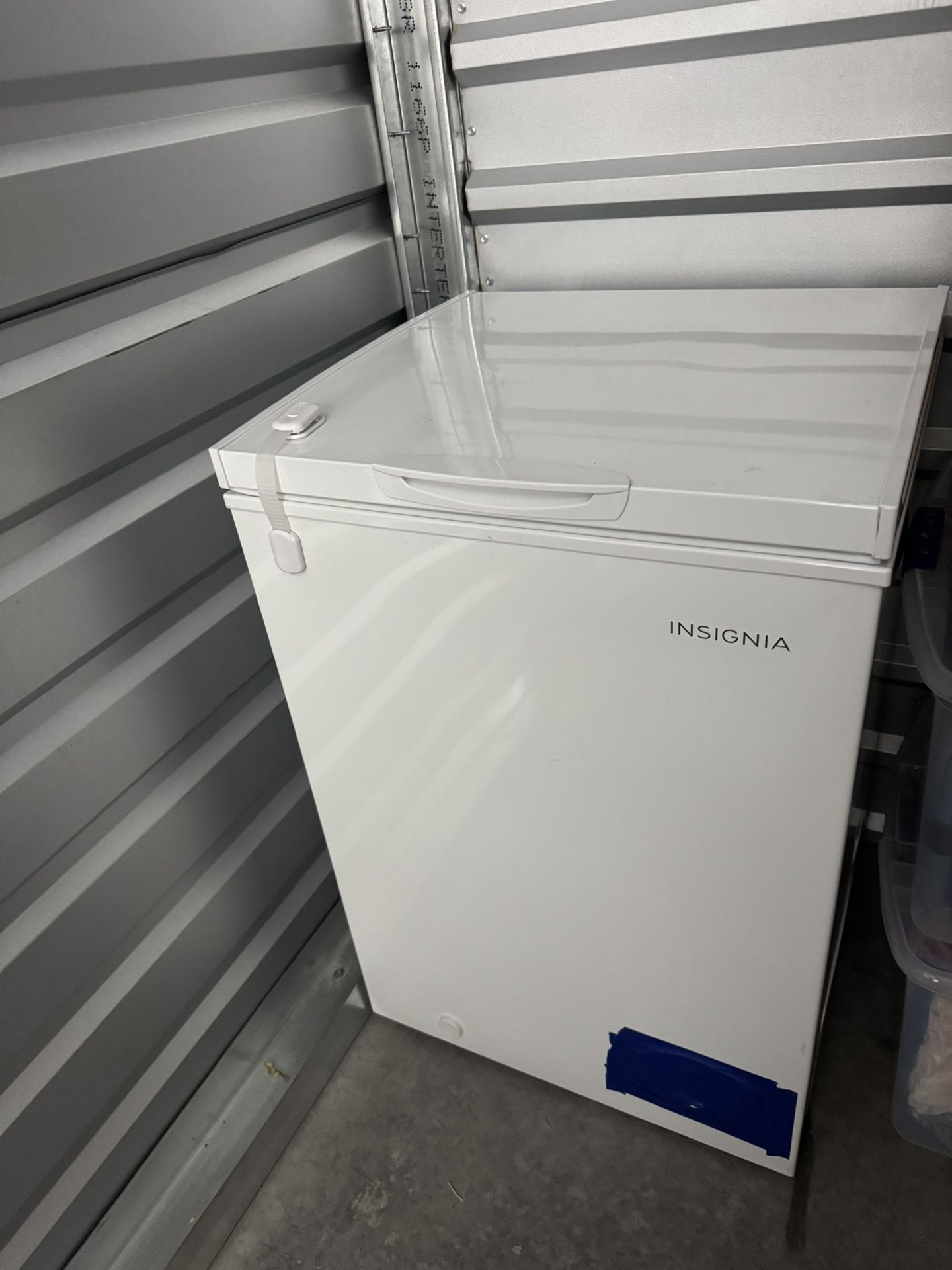 Insigniaâ„¢ - 3.5 Cu. Ft. Chest Freezer ($150)