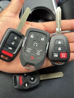 Llaves Y Controles Keys Cut And Programmed