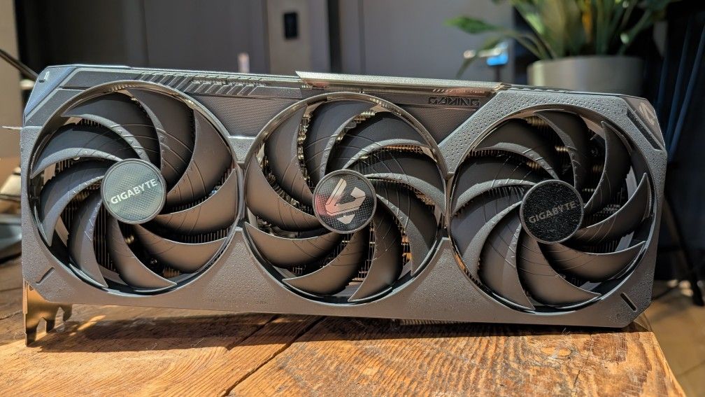 GIGABYTE GeForce RTX 5080 Gaming OC 16G Graphics Card - Great Condition