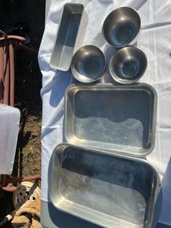 Baking pans /bowls