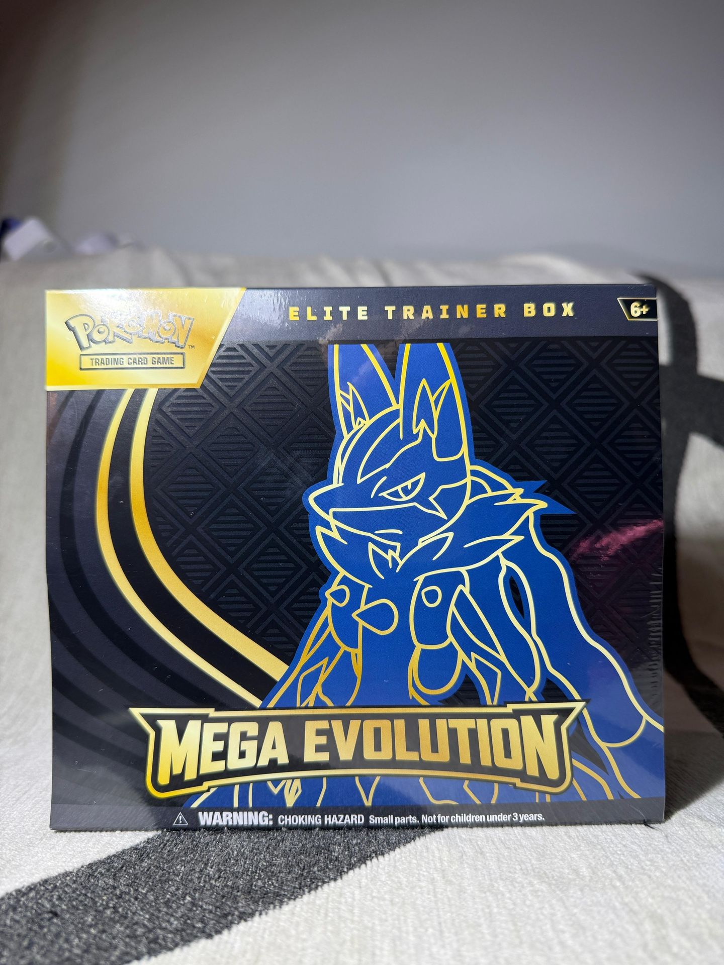 Pokemon ETB / Enhanced Booster box - joarbit.com