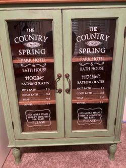 Cabinet with glass doors