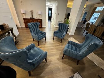 Set of 4 Blue Velvet Wingback Accent Chairs