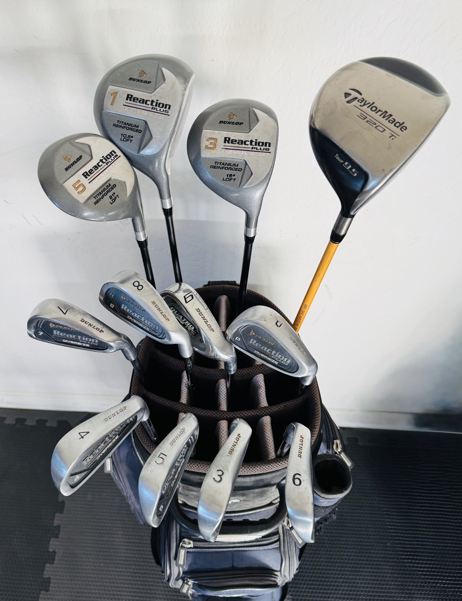 Dunlop Golf Club Set