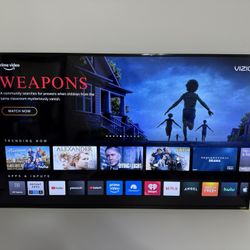 VIZIO 60” Class 4K UHD Smart TV HDR E-Series E60‑E3