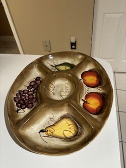 Beautiful Oval Tray 18”L x 14 “ W 