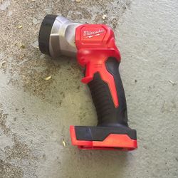 Milwaukee Flash Light