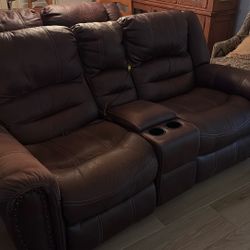 2 Electric Reclining Couches