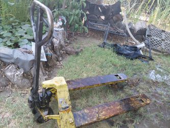 Pallet jack