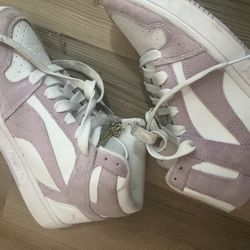 Women Puma Shoes Size 9