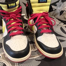 Nike dunks -London Edition 8.5