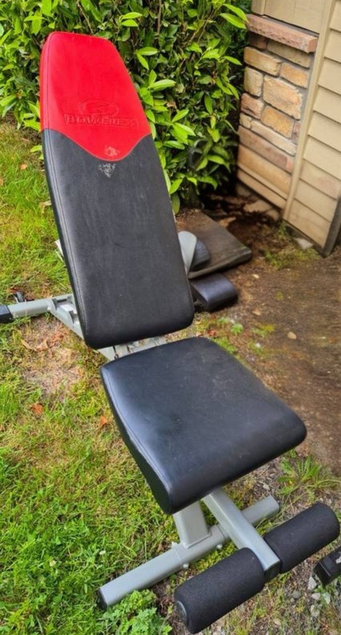 Free - Bow flex Adjustable Bench