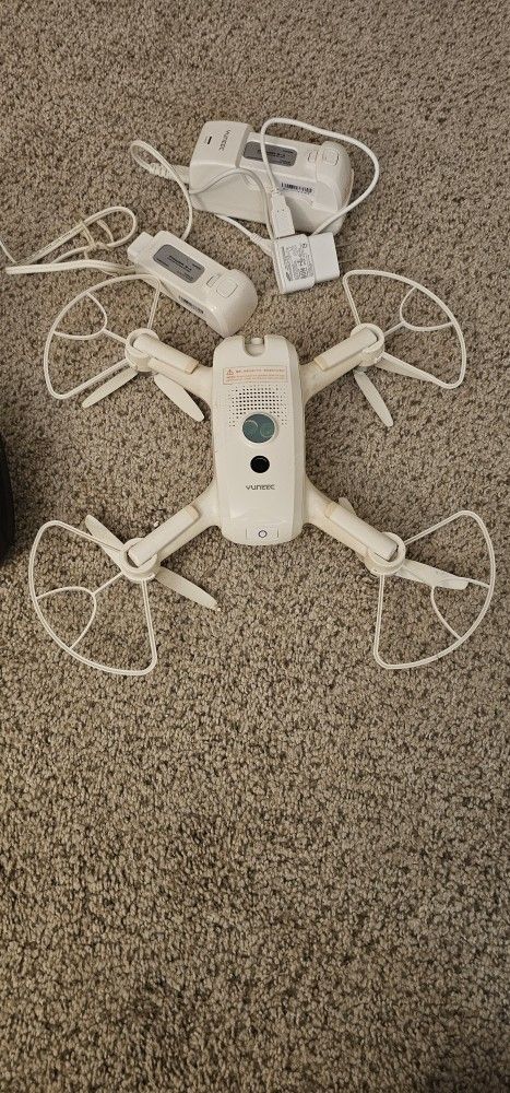 Yuneec Breeze Flying DRONE W/Camera For Parts