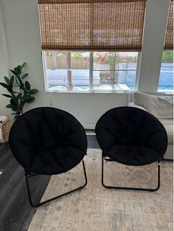 2 Folding Lounge Chairs—LIKE NEW