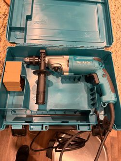 Makita hammer drill electric with carrying case