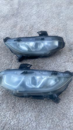 Vendo los dos focos de Honda civic  2019