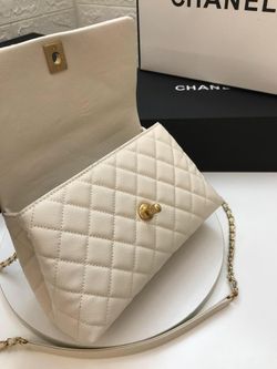 Chanel white bag for Sale in Palatine, IL - OfferUp