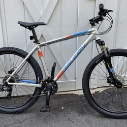 Raleigh Tallus 3  disk brake Large frame 27.5” tires Mountain bike ( height 5’9”-6’2”) LIKE NEW