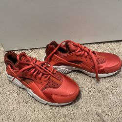 Nike Huarache Run size 7